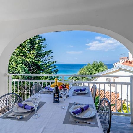Maestral Apartments Malinska Bagian luar foto